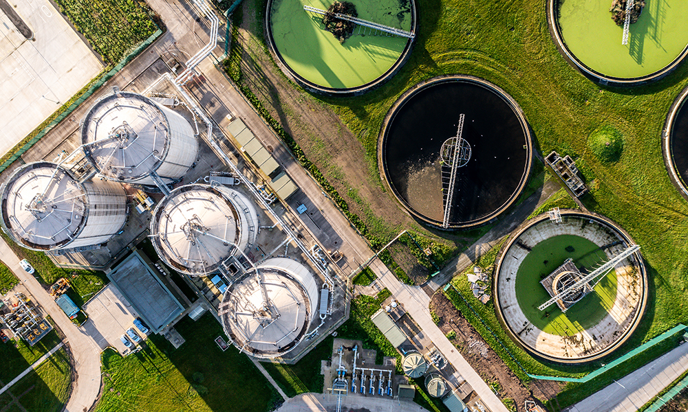 large slurry store management on a farm